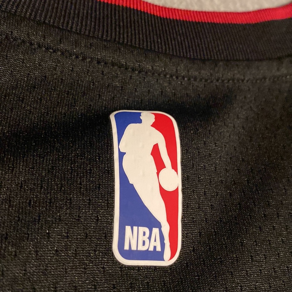 Miami Heat #14 Tyler Herro NBA Nike Jersey size Medium - Picture 13 of 13